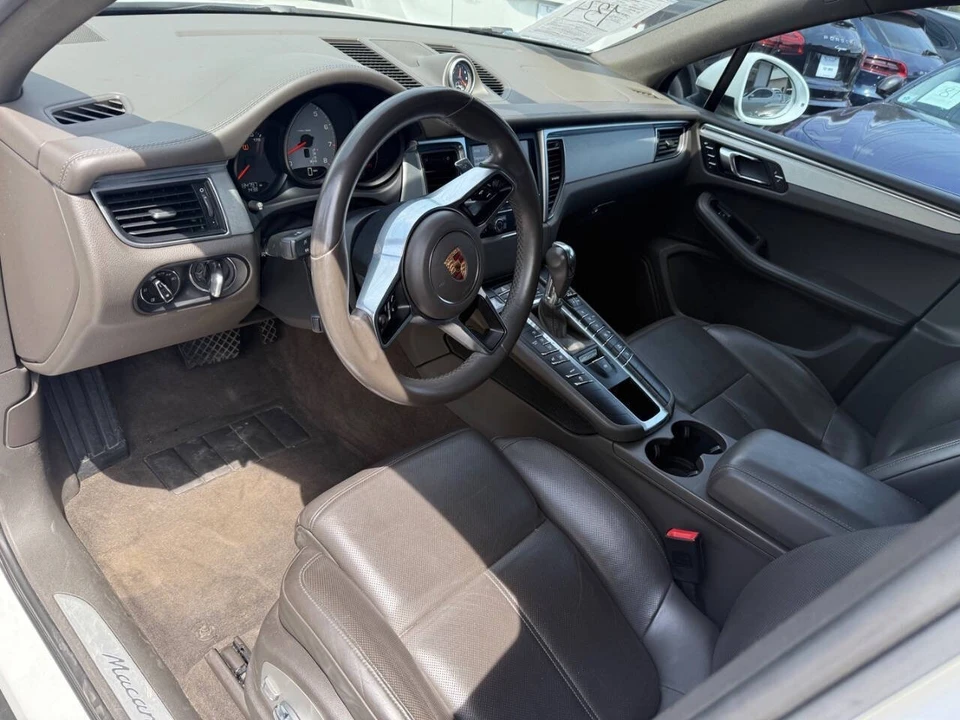 2015 Porsche Macan S - Image 15 of 27