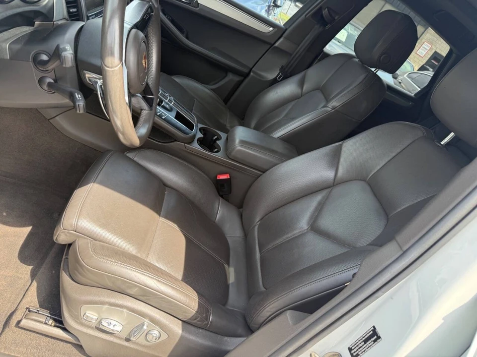 2015 Porsche Macan S - Image 16 of 27