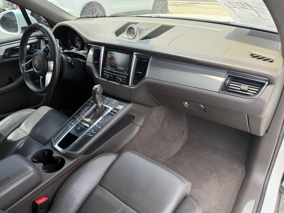 2015 Porsche Macan S - Image 21 of 27