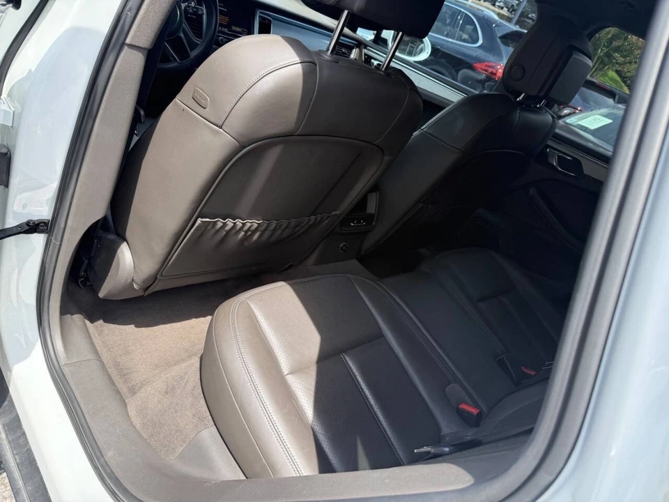 2015 Porsche Macan S - Image 18 of 27