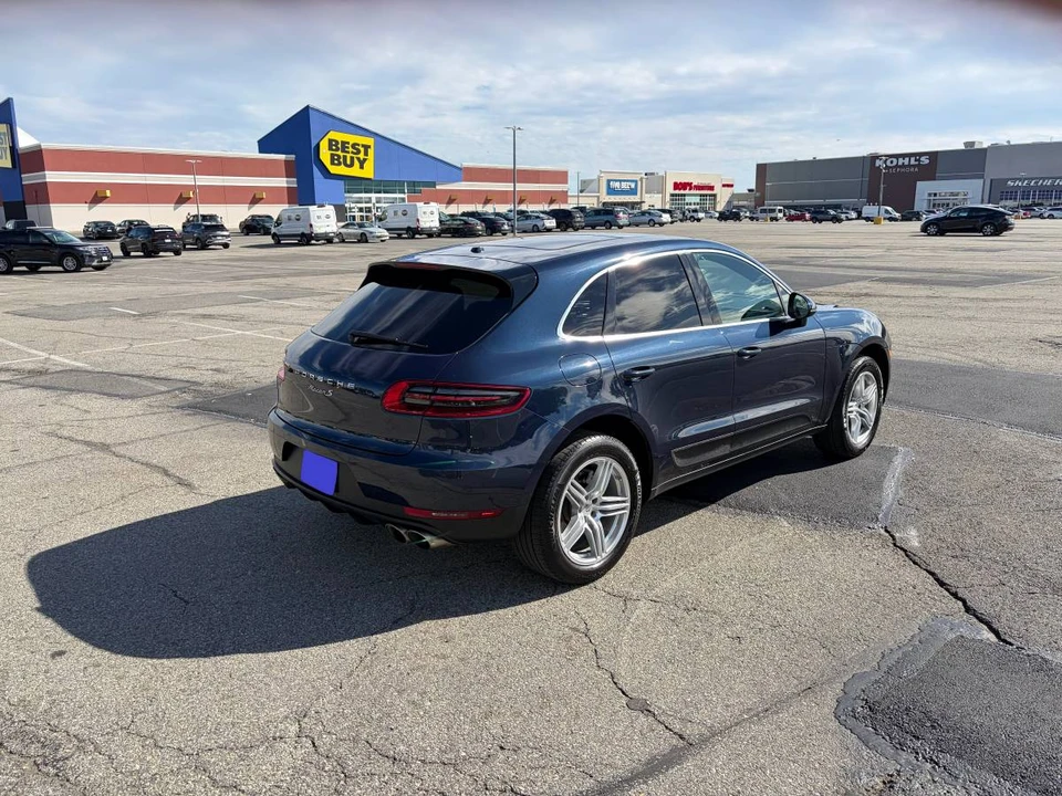 2015 Porsche Macan S - Image 8 of 21