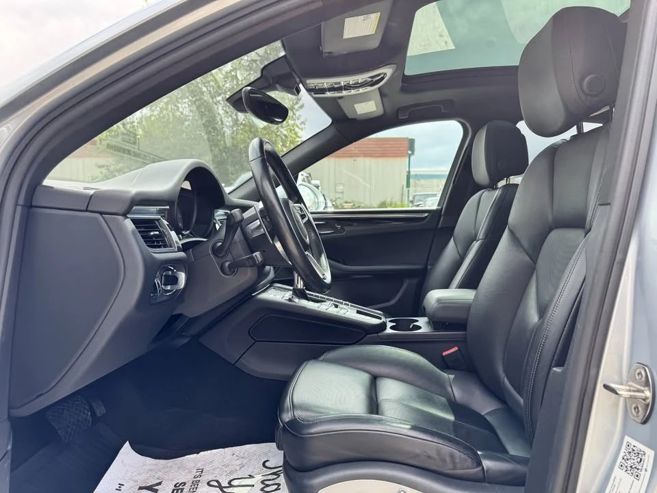 2015 Porsche Macan S - Image 9 of 16