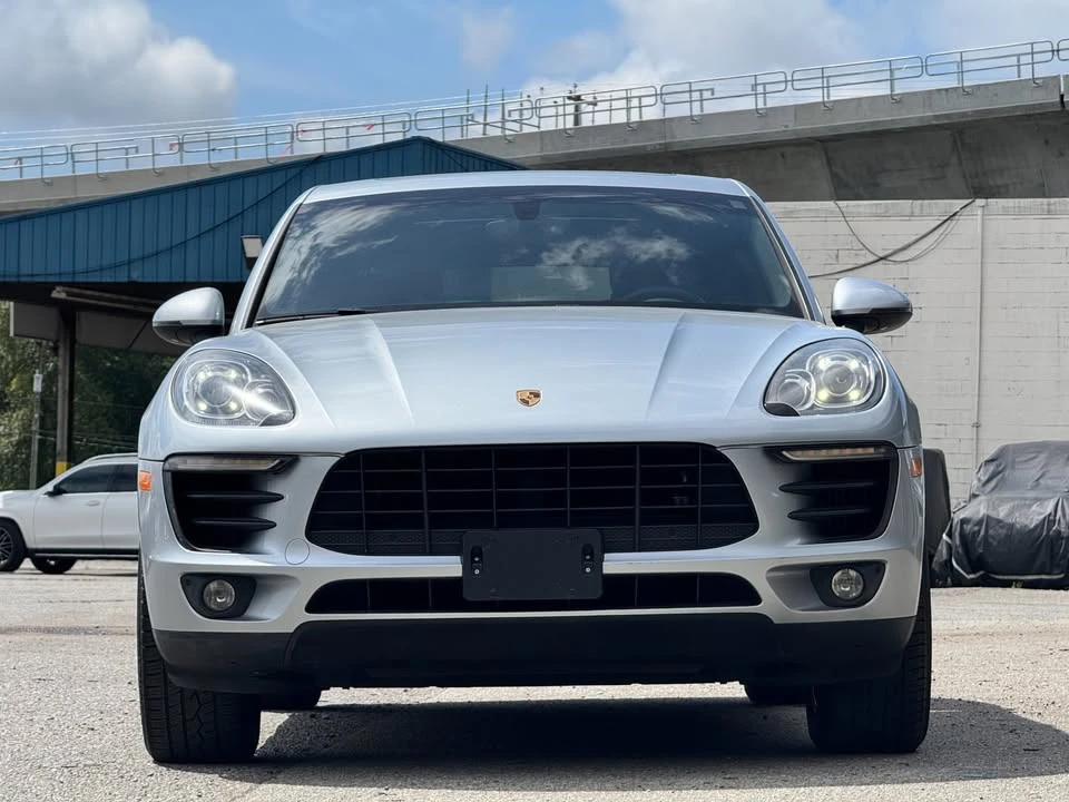 2015 Porsche Macan S - Image 8 of 16