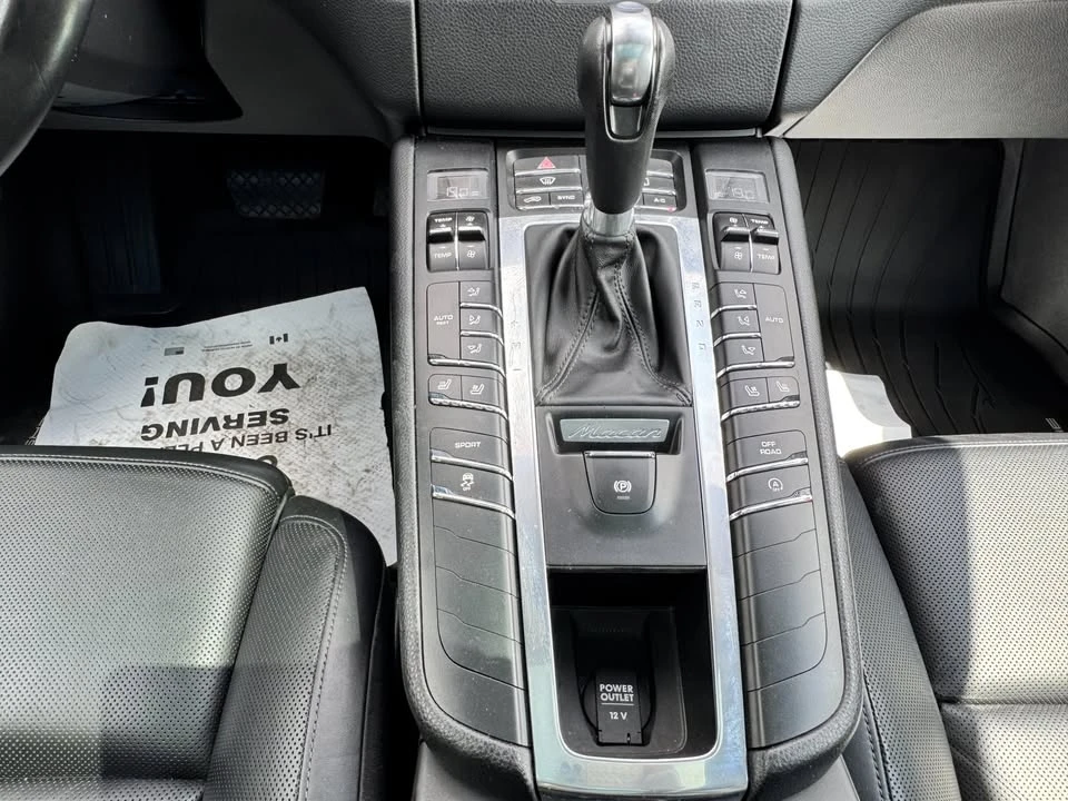 2015 Porsche Macan S - Image 15 of 16