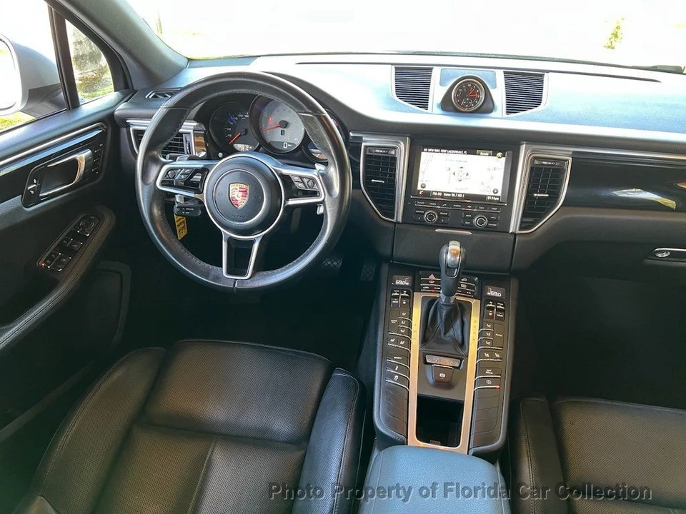 2015 Porsche Macan S - Image 11 of 12