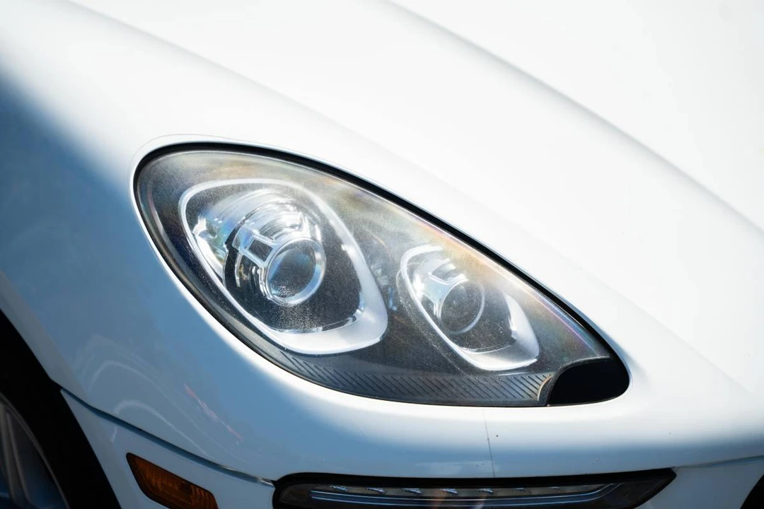 2015 Porsche Macan S - Image 19 of 24
