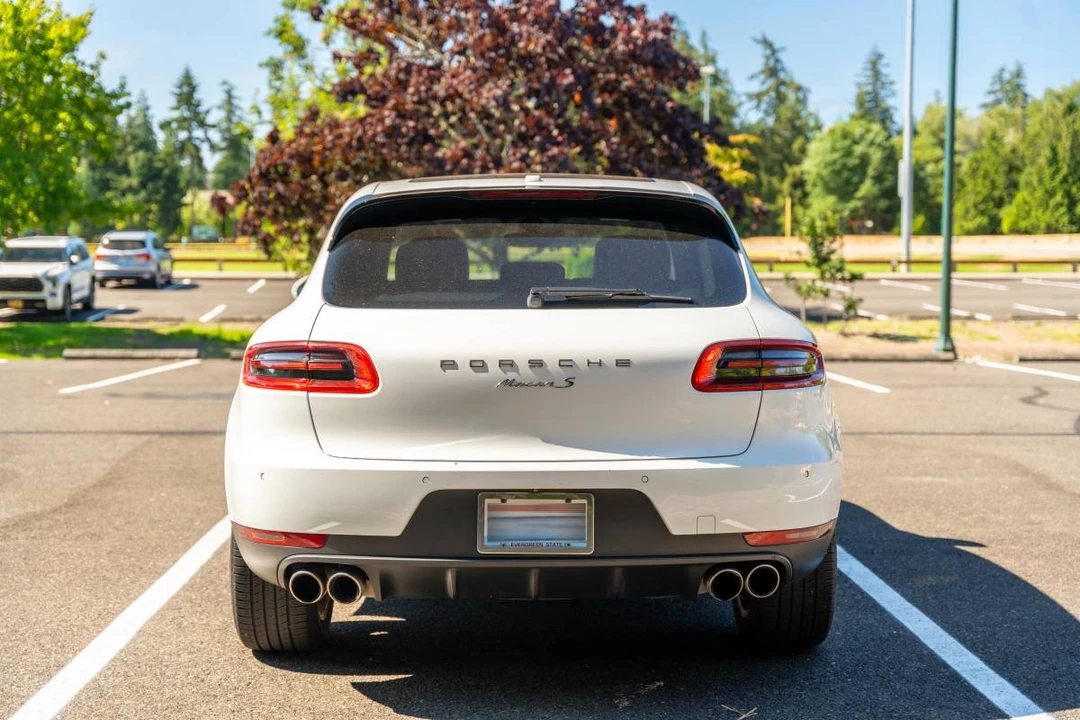 2015 Porsche Macan S - Image 7 of 24