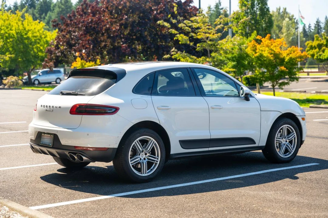 2015 Porsche Macan S - Image 6 of 24