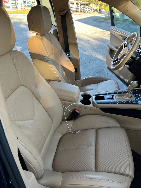 2015 Porsche Macan S - Image 13 of 31