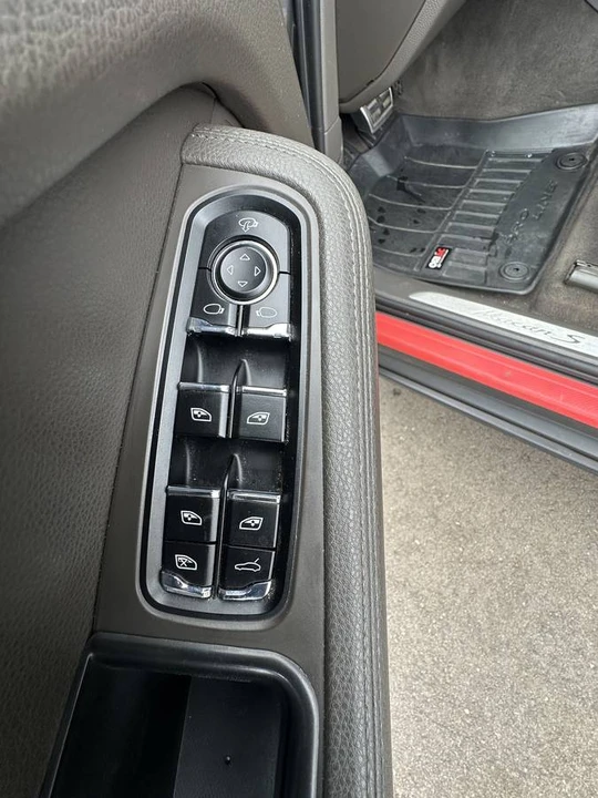2015 Porsche Macan S - Image 19 of 22