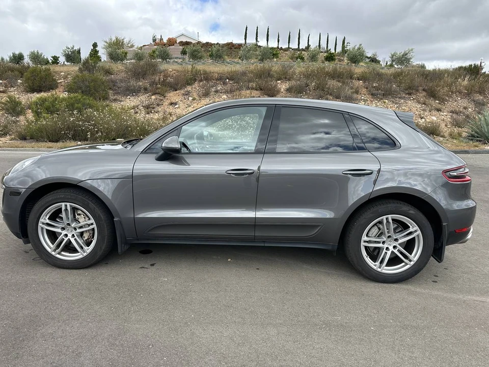2015 Porsche Macan S - Image 2 of 22