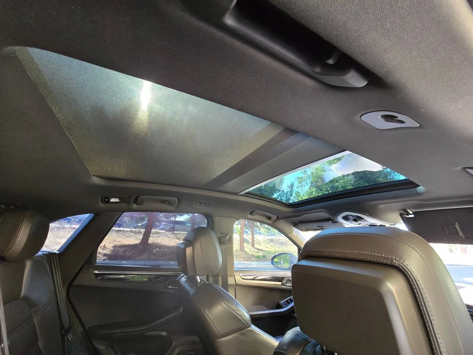 2015 Porsche Macan S - Image 11 of 12