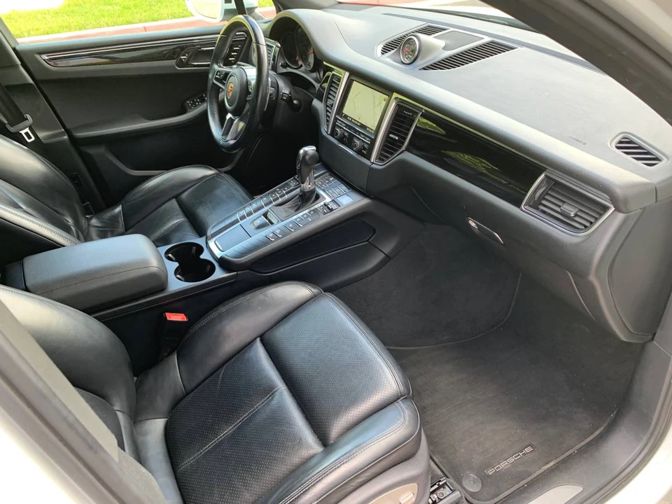 2015 Porsche Macan S - Image 9 of 17