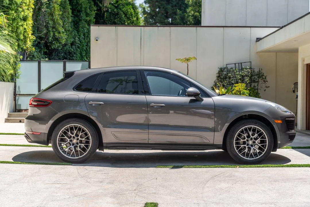 2015 Porsche Macan S - Image 2 of 24