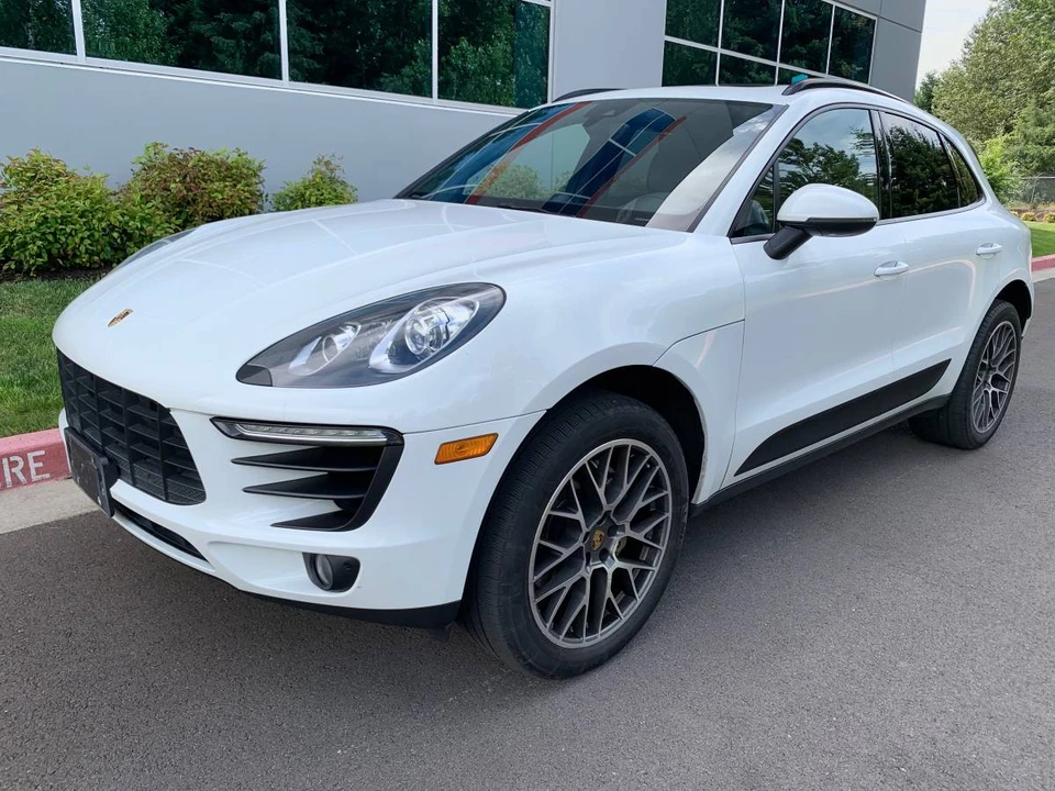 2015 Porsche Macan S - Image 2 of 17