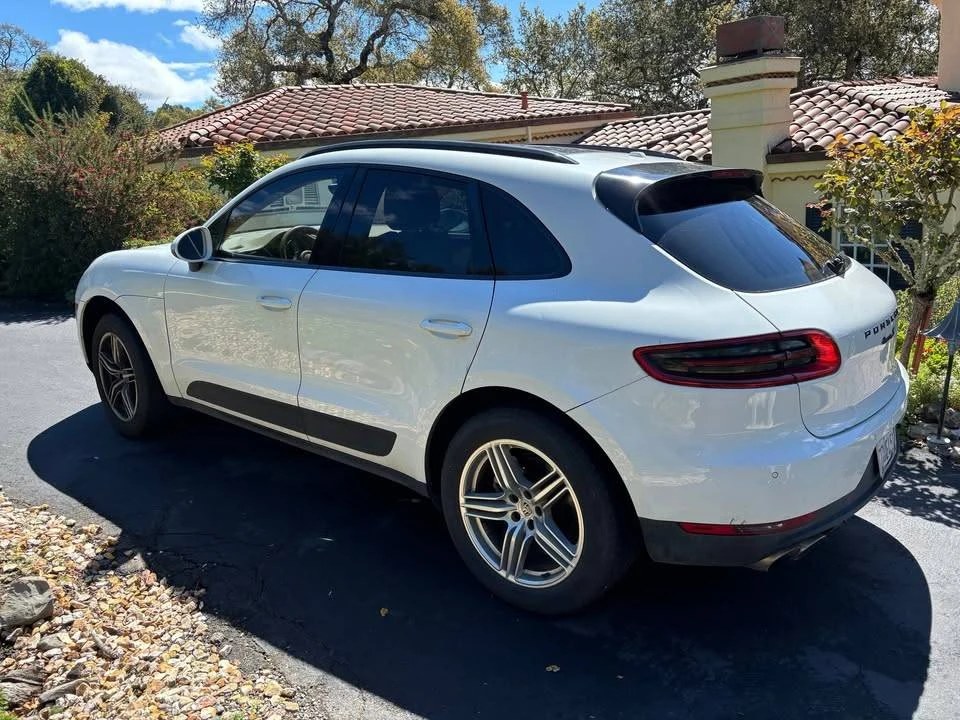 2015 Porsche Macan S - Image 2 of 5