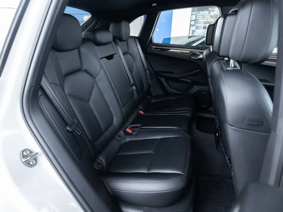 2015 Porsche Macan S - Image 9 of 16