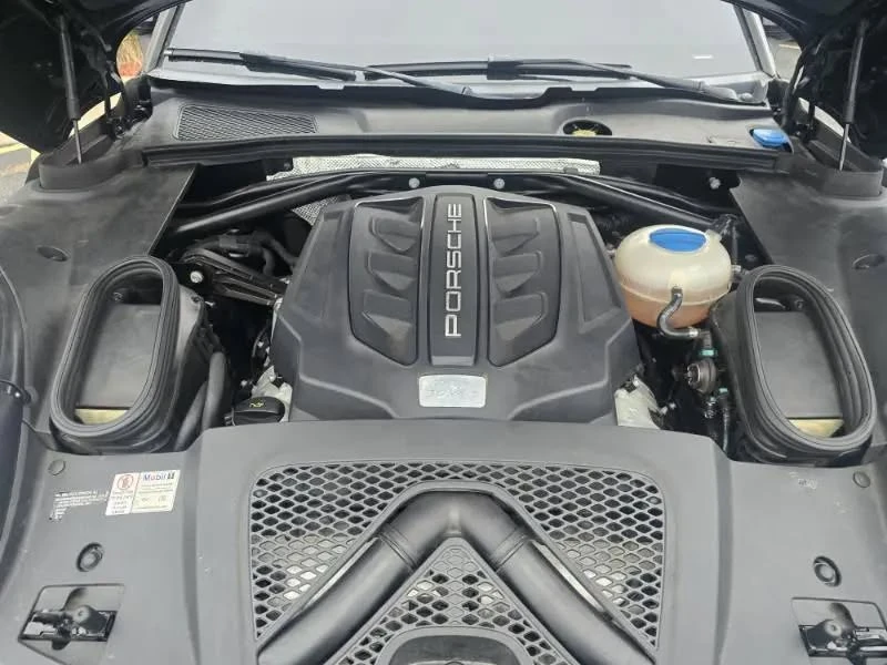 2015 Porsche Macan S - Image 11 of 20