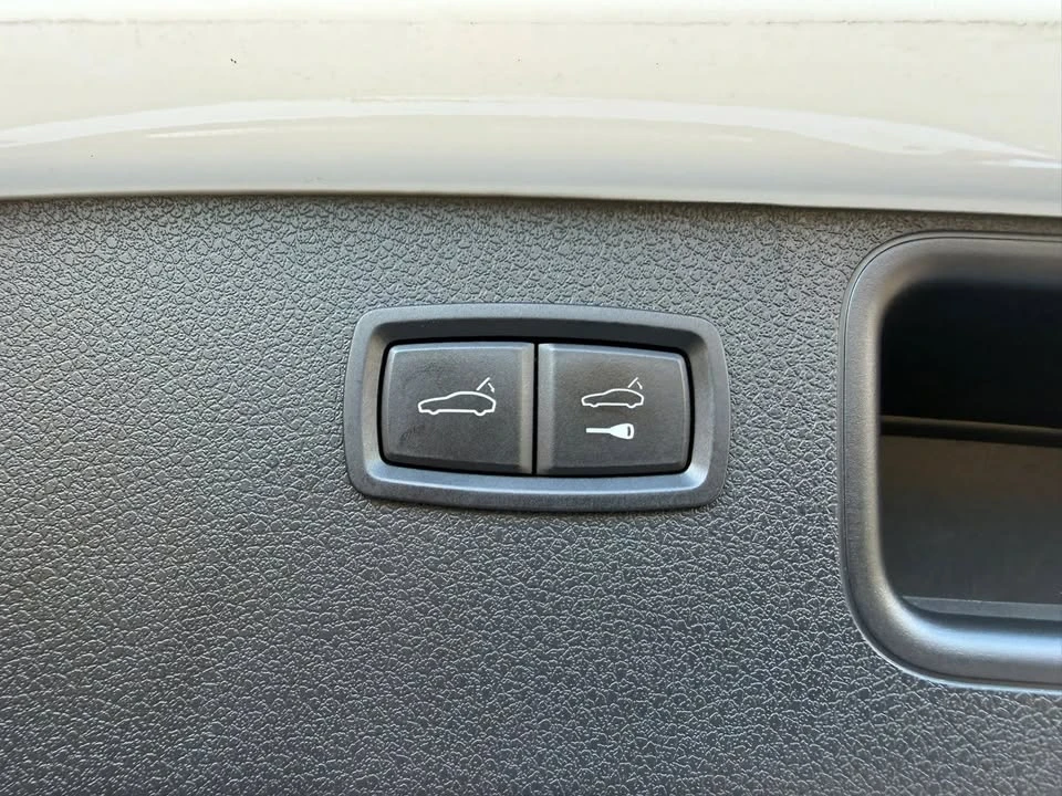 2015 Porsche Macan S - Image 19 of 20