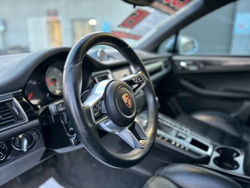 2015 Porsche Macan S - Image 5 of 11