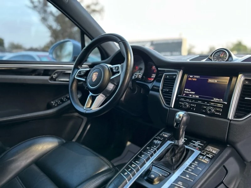 2015 Porsche Macan S - Image 9 of 11