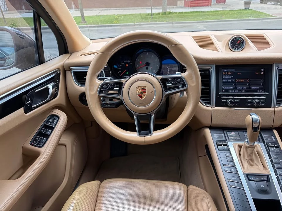 2015 Porsche Macan S - Image 13 of 18