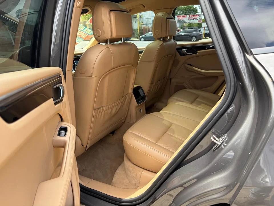2015 Porsche Macan S - Image 6 of 18