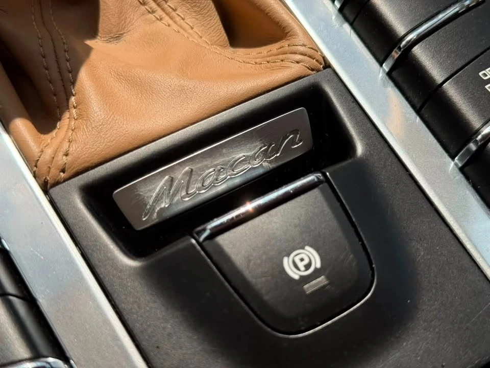 2015 Porsche Macan S - Image 16 of 17