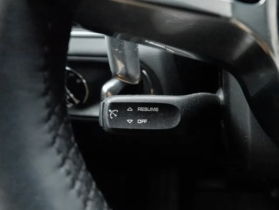 2015 Porsche Macan S - Image 12 of 20