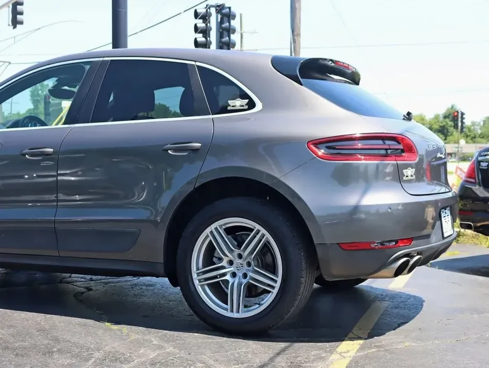 2015 Porsche Macan S - Image 9 of 18