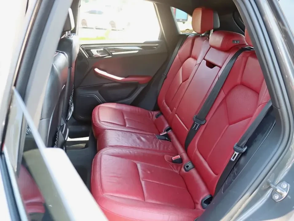 2015 Porsche Macan S - Image 15 of 18