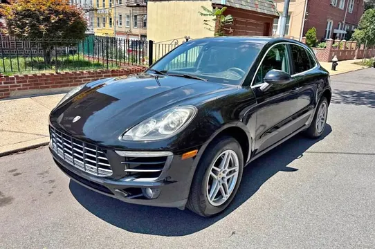 2015 Porsche Macan S Sport