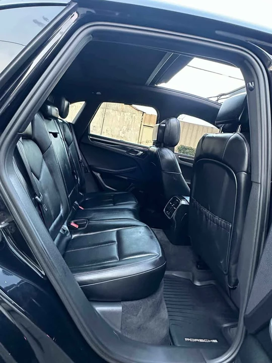 2015 Porsche Macan S - Image 12 of 15
