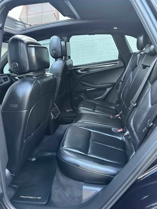 2015 Porsche Macan S - Image 14 of 15