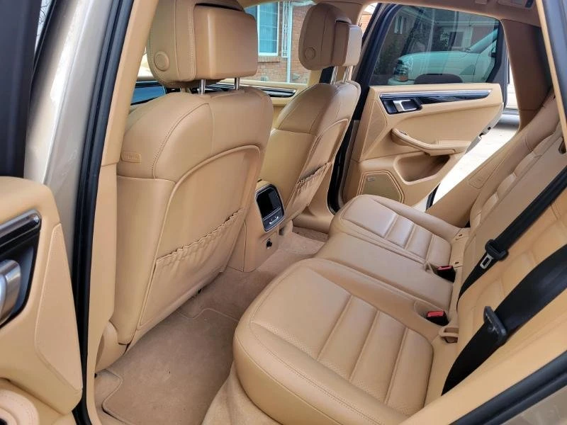 2015 Porsche Macan S - Image 13 of 20