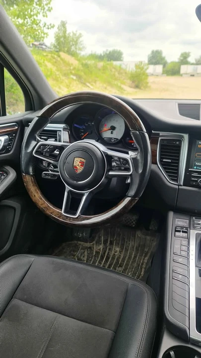 2015 Porsche Macan S - Image 6 of 9