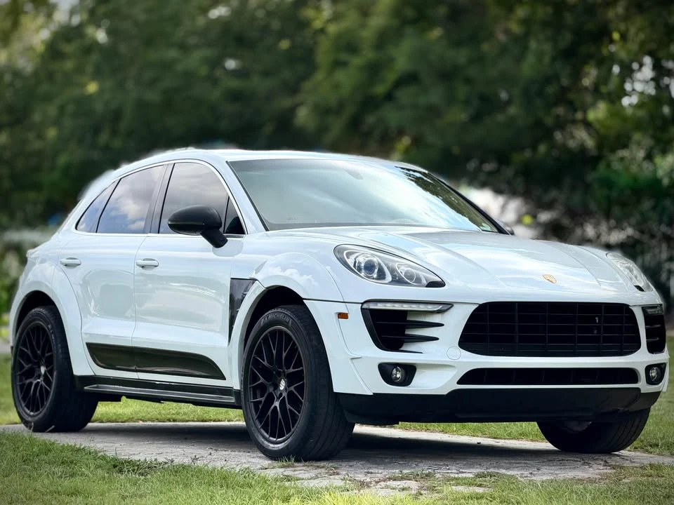 2015 Porsche Macan S - Image 2 of 20