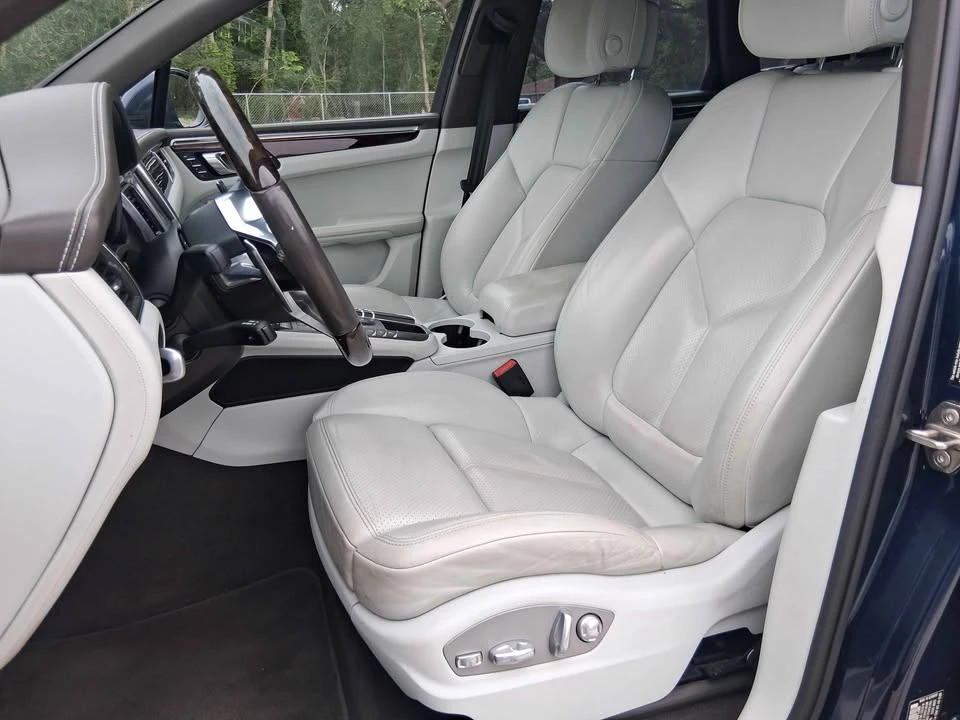 2015 Porsche Macan S - Image 9 of 17