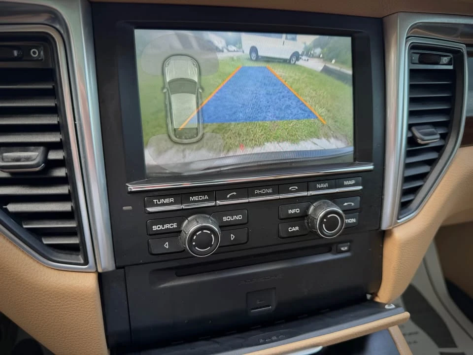 2015 Porsche Macan S - Image 12 of 20