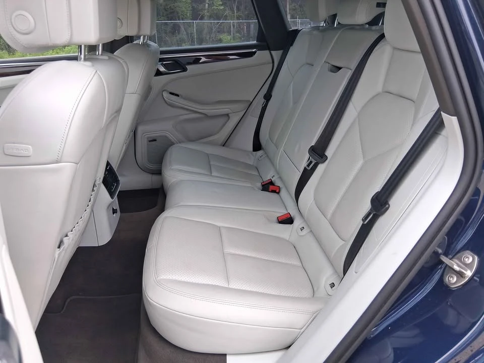 2015 Porsche Macan S - Image 10 of 17