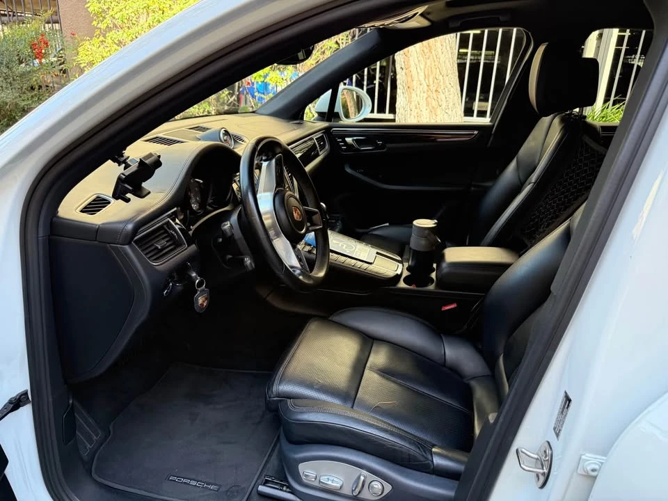 2015 Porsche Macan S - Image 12 of 18