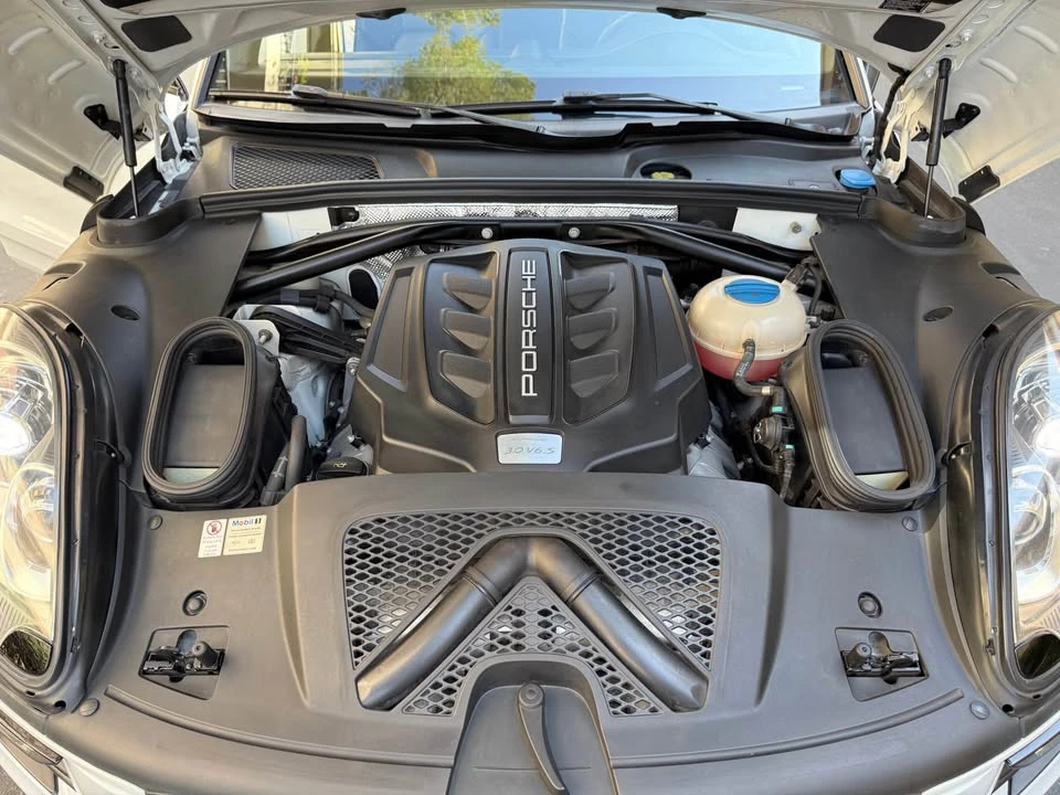 2015 Porsche Macan S - Image 18 of 18