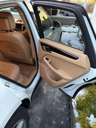 2015 Porsche Macan S - Image 10 of 11