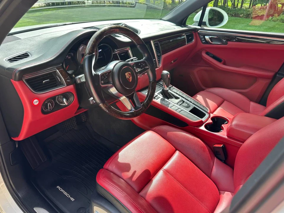 2015 Porsche Macan S - Image 9 of 22