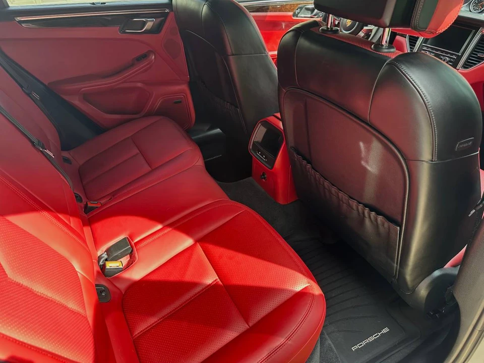 2015 Porsche Macan S - Image 18 of 22