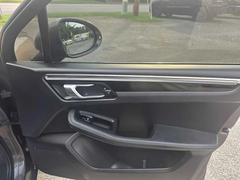 2015 Porsche Macan S - Image 17 of 20