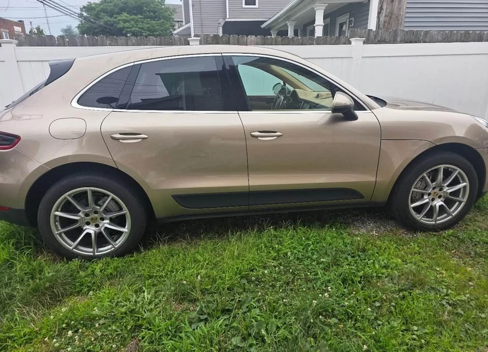 2015 Porsche Macan S - Image 2 of 9