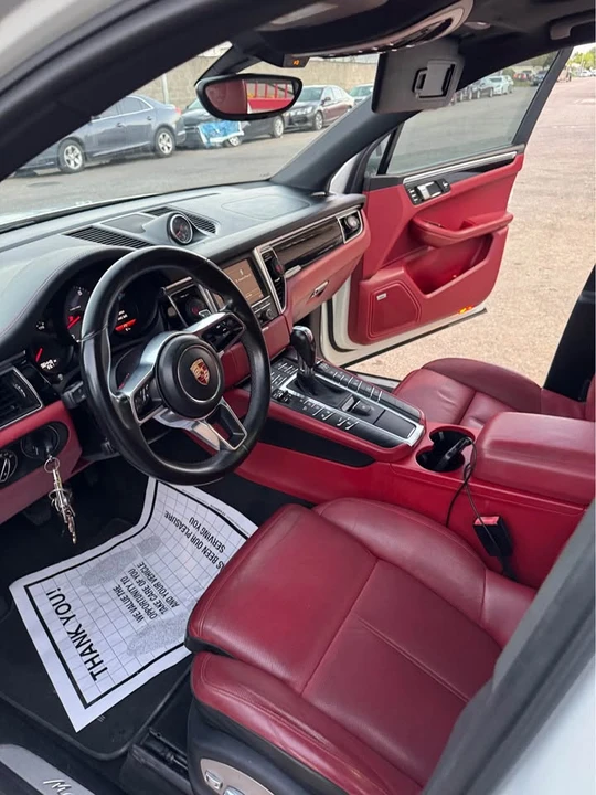 2015 Porsche Macan S - Image 17 of 20