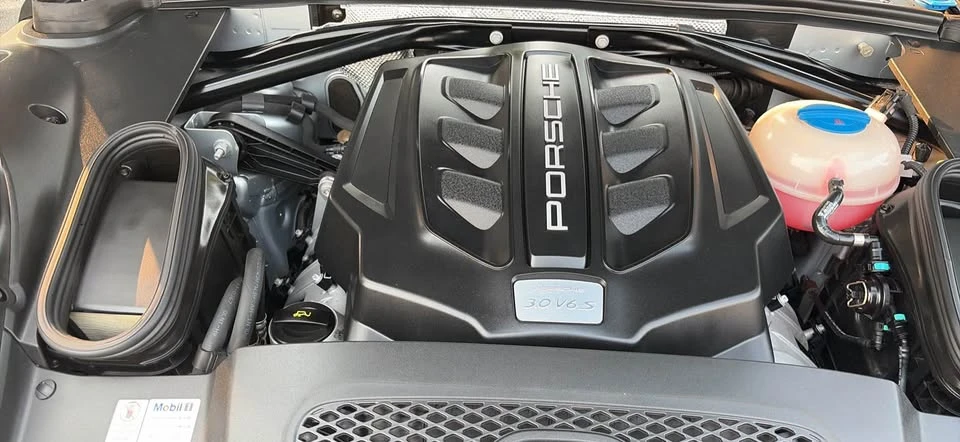 2015 Porsche Macan S - Image 13 of 20