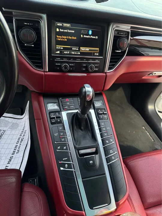 2015 Porsche Macan S - Image 7 of 20